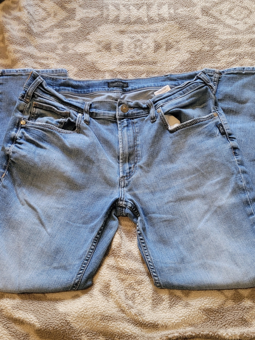 Silver Mens Jeans Light Wash Relaxed Fit Jeans